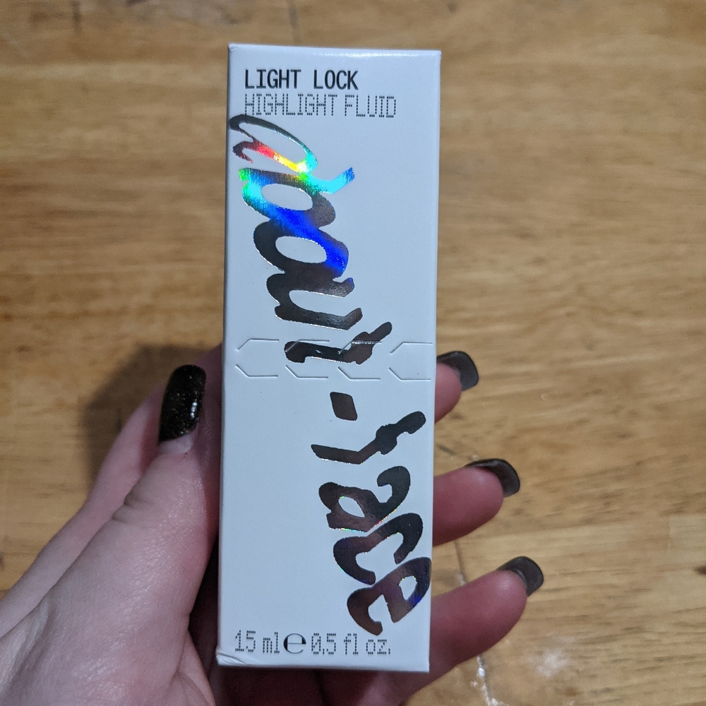 About-face light lock in Shaken or Stirred by Halsey